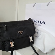 Prada Re-Nylon x Saffiano Messenger Bag 郵差包