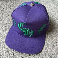 Chrome Hearts克羅心 綠十字貼皮梵文刺繡logo紫色棒球帽
