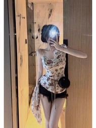 Áo Ba Lỗ Không Dây Họa Tiết Hoa Gợi Cảm Jennie Style Crop Top Không Đều Thắt Nơ Eo Ngắn Mùa Hè Cho N