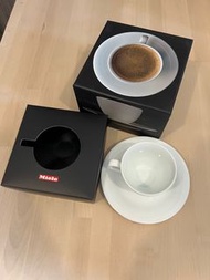 Miele 茶杯咖啡杯連碟全白色套裝 Plain White Brand new in original sealed packaging Miele tea coffee cup and plate