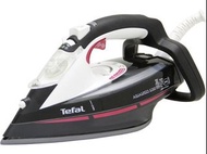 **瑕疵品 Defective items** **有花 with scratch** TEFAL 特福 FV5390 蒸氣熨斗 2600W 熨斗 Steam Iron