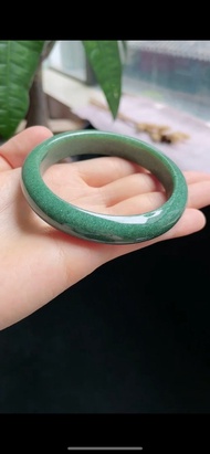 冰種 天然翡翠 緬甸 A玉 玉鐲 • 糯冰種翡翠福鐲