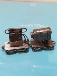 2002 SONY HANDYCAM & WALKMAN DECO 鑄鐵 手提攝錄機 隨身聽 CD機 擺設 收藏品