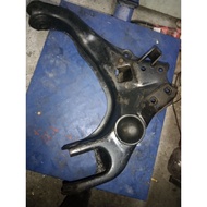 lower arm pajero Lo49 (FRH)