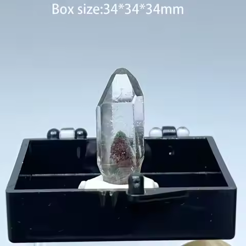 Natural Raw Stone Green Phantom (mountain inside) Rock Crystal Home Decoration Polished Garden Quart