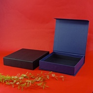 Hamper Box - Hardbox - Gift Box - Size 22 Cm X 22 Cm X 5 Cm