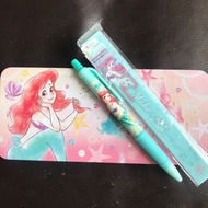 AL32 全圖$108 日本制 迪士尼筆盒  美人魚筆盒 鐵筆盒 筆盒 Ariel mermaid 美人魚 美人魚公主 迪士尼美人魚 迪士尼公主 日本迪士尼 公主系列 Ariel little mer