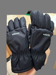 小童滑雪防水防寒手套 waterproof gloves $50