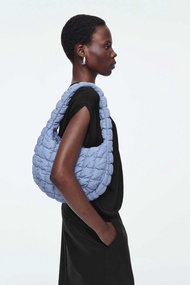 ของแท้พร้อมส่ง cos bag - กระเป๋า Cos mini quilted bag / diamond shoulder bag