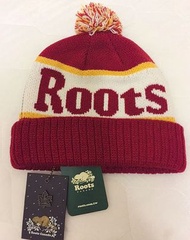 Roots 紅色毛/毛球毛帽