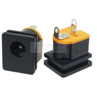 DC015 Power Socket Square DC015 Panel Installation Vertical DC Socket 5.5 * 2.1MM Power Socket Good 