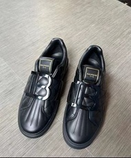 Balmain黑色休閒鞋  全新閒置品  有存放痕跡  B標有點磕碰痕跡不影響穿