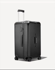 RIMOWA Essential Trunk