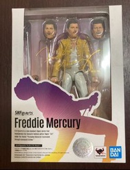 shf 皇后樂團 皇后合成團  弗雷迪 默丘里 佛萊迪•墨裘瑞 可動 玩具 公仔 懷舊 童年 日系 動畫 卡通