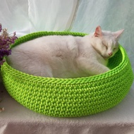 个性钩编定制宠物床和狗床宠物家具绿色 毛藻