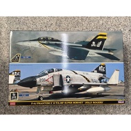 Hasegawa 52147 1/72 USA F-4J F/A-18F Skeleton Squadron Dual Aircraft Edition