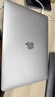 MacBook Pro 13-inch 2020 -Intel core i5, 16gb, 250gb ssd
