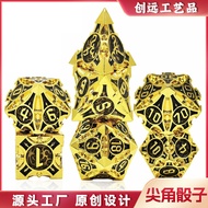 Set Dadu Permainan Polihedral Logam Pepejal RPG Cthulhu Dragon Corak Sudut Tajam Atas Meja Permainan