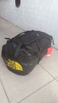 กระเป๋าเป้เดินทาง💚"The north face"duffle"travel bag"size"M"60L"กันน้ำได้"✅53×32×32cm