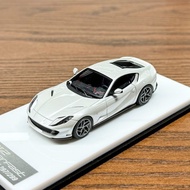 1: 64 Ferrari 812 superfast Leap Horse 812S Static Simulation Resin Car Model Decoration