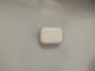 Apple AirPods Pro 充電盒