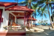 第一平房海邊渡假村(First Bungalow Beach Resort)