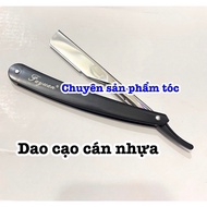 Face razor, shaver, eyebrow razor with plastic handle K010