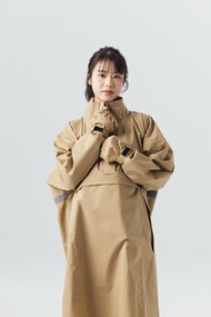 KiU 空氣感5秒快穿套頭式雨衣 - 卡布奇諾 - 卡其一般尺寸