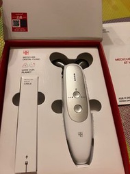 Medicube Age R Derma EMS Shot