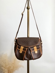 【 日本直送 名牌中古包 】CELINE  સੈલીન 馬卡龍 肩背包 棕色 PVC 雙口袋 vintage 古董 a3bmb4