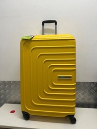 American Tourister 29 inch  expandable luggage American Tourister 29 吋可擴展行李箱 75 x 49 x 30 （ + 5cm）