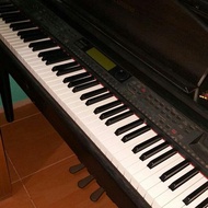 YAMAHA PIANO CLAVINOVA (second)