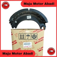 Hino 500 Rear Brake Pads Plain Model X4602-EV072