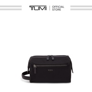 TUMI TUMI TRAVEL ACCESS. FRAMED TRAVEL KIT ชุดอุปกรณ์เดินทางแบบกรอบแข็ง สีดำ