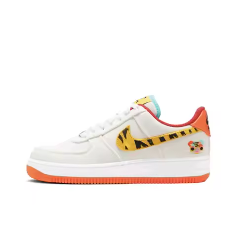 Nike Air Force 1 '07 LX Women's Skateboarding Shoes, Trendy, Impact Resistance Sneakers, White