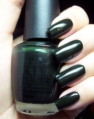 พร้อมส่ง OPI - Here Today... Aragon Tomorrow ยาทาเล็บ สีเขียวเข้มๆปัดๆๆ เข้มที่สุดในเขียว ทามือแล้วขาวสุดๆ Discontinue color แท้ 💯%