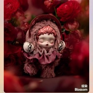 Bubble Mart POPMART POPMART SKULLPANDA POPMART POPMART SKULLPANDA POPMART Series Vinyl Plush Pendant