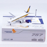 Airplane Jcwings 1: 200 Alloy Airplane Model Singapore Airlines B757-200 9V-SGN