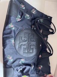 Tory Burch 黑色花卉尼龍大號手挽袋