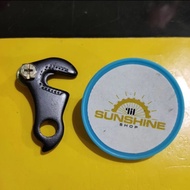 Federal MTB Bike Rear Axle Clamp RD Earrings with Old-School Iron Frame