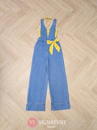 VORA Set เอี๊ยมยีนส์ขายาว มาพร้อมเสื้อครอปผูกคอ แต่งขอบลูกไม้