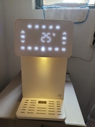 冷熱水機