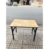 Wooden table with folding legs 50x80x75