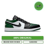 Nike Air Jordan 1 Low Green Toe / Black / White / Gold