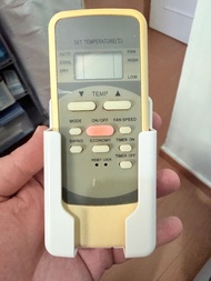 美的 RG51I19/BGCE 冷氣遙控器