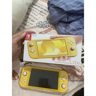 nitendo switch lite (like new)
