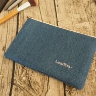 手工製作 名字刺繡牛仔藍 筆袋 錢包 化妝包 小物拉鍊包