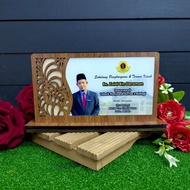 PLAK BERCORAK LAMINATED PLAYWOOD DAN ACRYLIC CANTIK