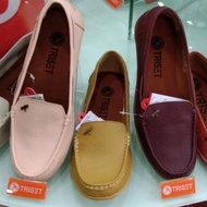 Sepatu sandal wanita by Triset