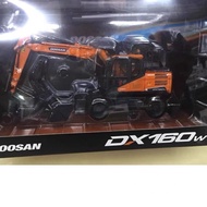 UH8134 1: 50 DOOSAN DX160W Doushan Wheel Excavator Forklift Alloy Engineering Vehicle Model